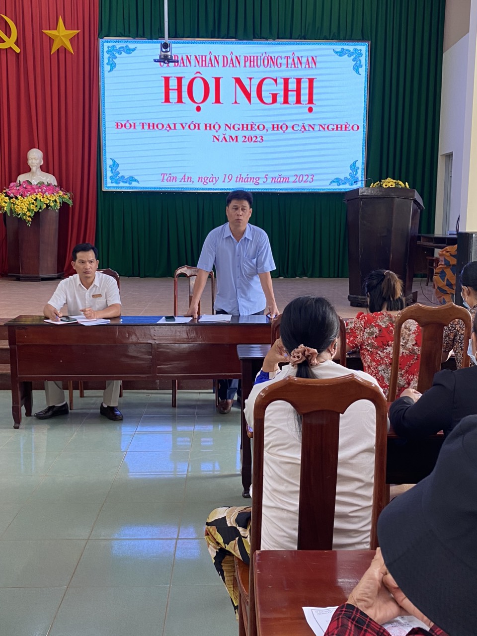 HỘI NGHỊ ĐỐI THOẠI VỚI HỘ NGHÈO, HỘ CẬN NGHÈO NĂM 2023 TRÊN ĐỊA BÀN PHƯỜNG TÂN AN